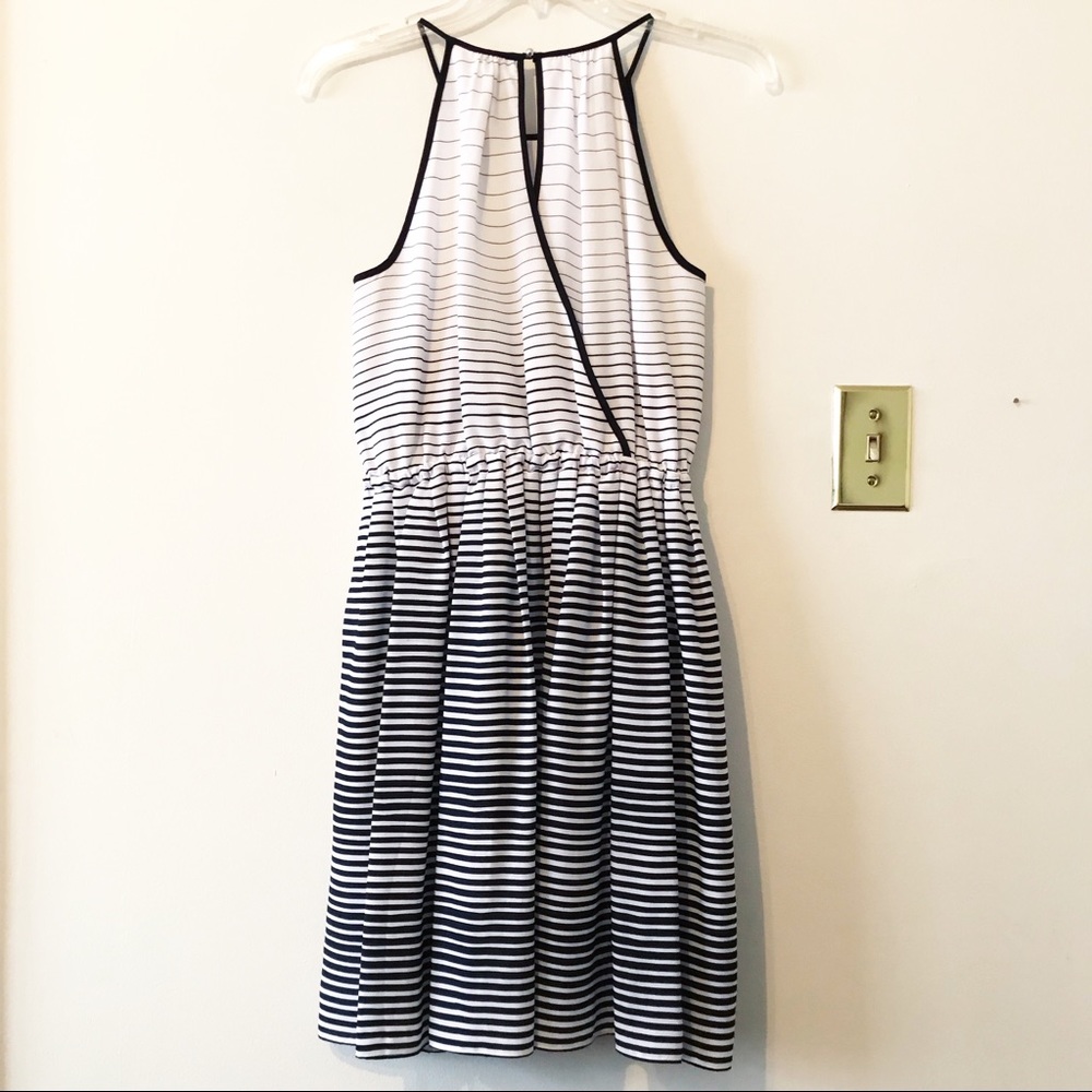 Banana Republic dress. - Picture 2 of 3